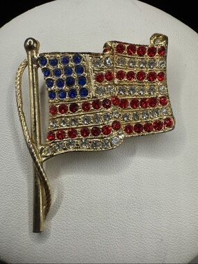 Vintage Rhinestone American Flag Pin - Red, White, Blue USA 🇺🇸